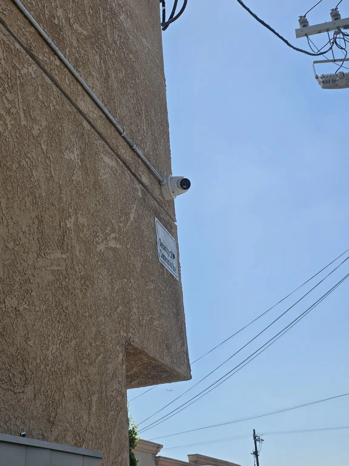 Exterior perimeter security camera installed by NEM Technology